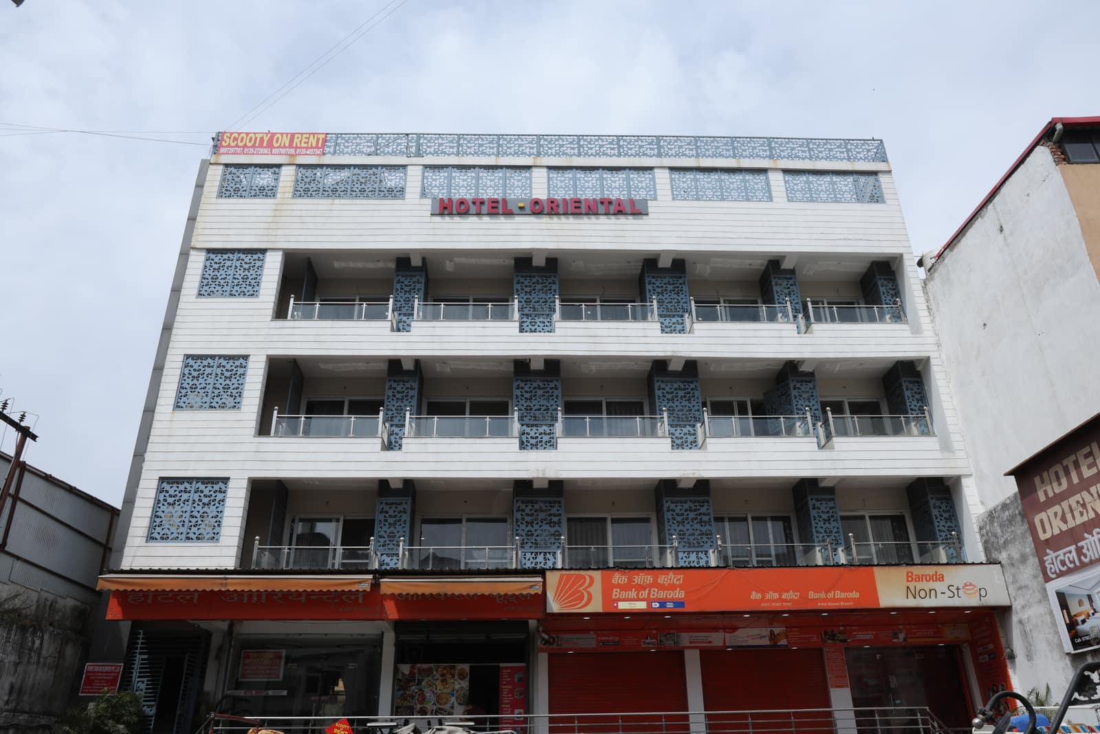 Street view of Hotel Oriental near Dehradun railway station